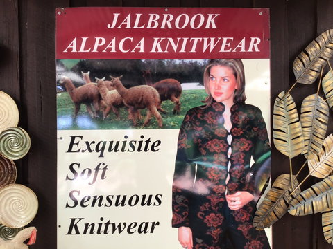 Jalbrook  Estate-  Cottages,Alpacas,Gallery & Function Centre - Accommodation Australia 2