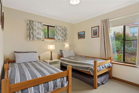 Lowtide - Accommodation Australia 8