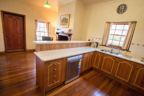 Old Swanport General Store - Accommodation Australia 3