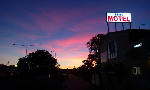 Sail Inn - Yeppoon - Local Tourism 8
