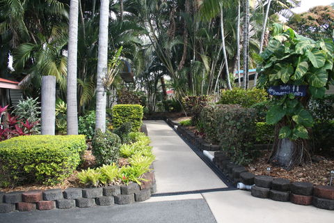 Sarina Palms Caravan Village - Local Tourism 5