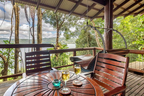 Secrets On The Lake - Accommodation Australia 5