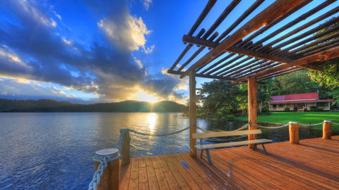 Secrets On The Lake - Accommodation Australia 7