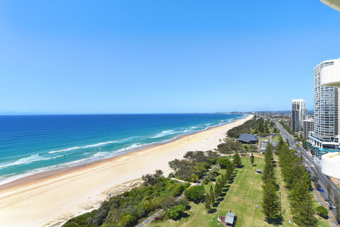 Talisman On Broadbeach Apartments - Bed n Breakfasts 2
