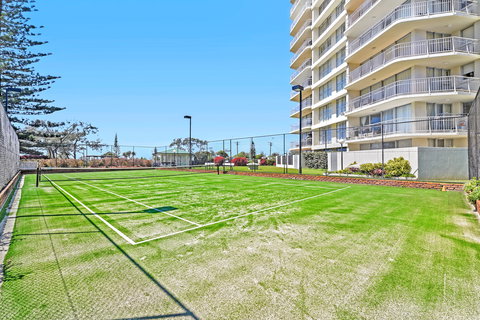 Talisman On Broadbeach Apartments - Bed n Breakfasts 7