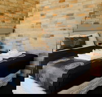 The Australian Hotel Motel - Local Tourism