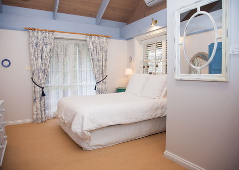 The Studio & The Barn - Accommodation Australia 3