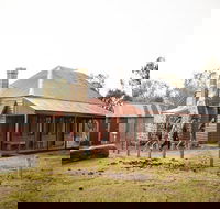 The Pines Cottage - Accommodation Australia