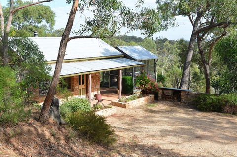 Trestrail Cottage - Accommodation Australia 0