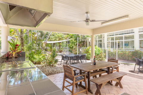 Tropical Nites Holiday Townhouses - Australia Shopping 0