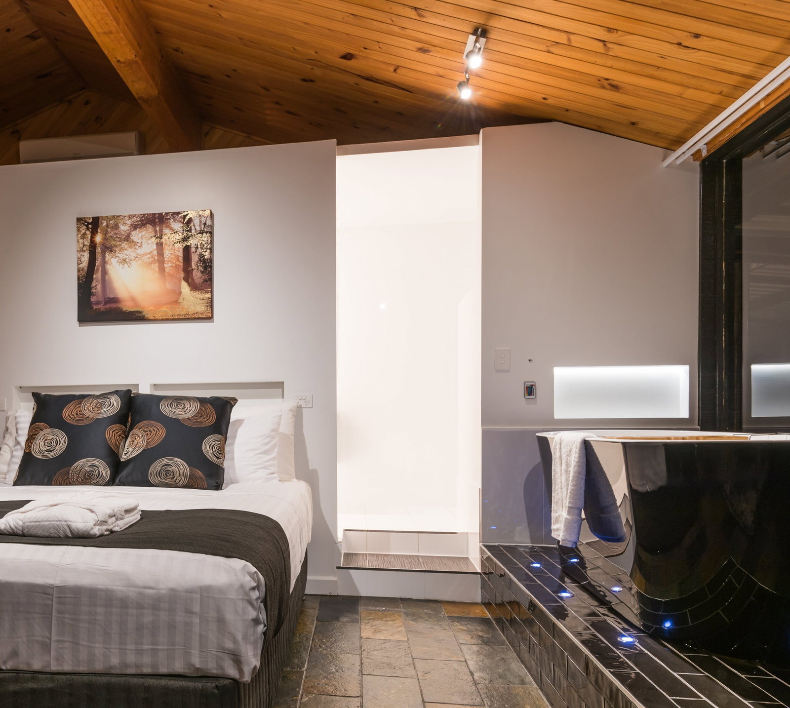 Erina Fair NSW Accommodation Australia