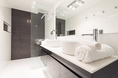 Waterfall Springs Retreat And Wildlife Sanctuary - Local Tourism 1