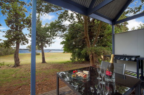 Waterfront Retreat At Wattle Point - Accommodation Australia 4