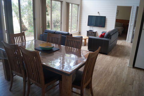 Waterfront Retreat At Wattle Point - Accommodation Australia 7
