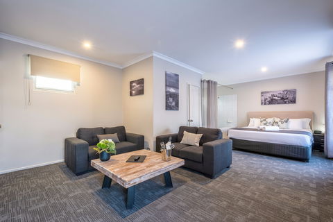 Ace Accommodation Albany - Local Tourism 0