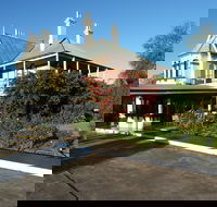 Airlie House Motor Inn - Accommodation Australia