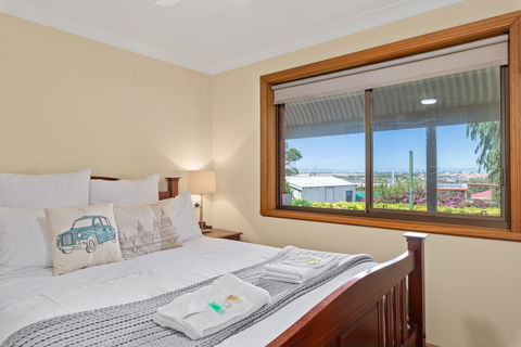 Century21 SouthCoast: Reef & Vines Port Noarlunga - Local Tourism 0