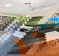 Flynns on Surf Beach Villas - Accommodation Australia