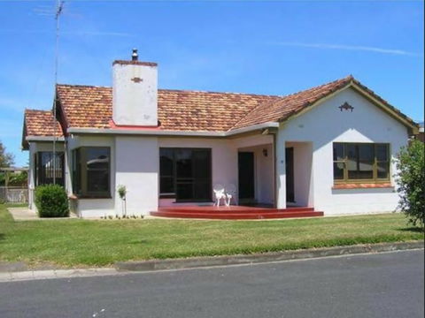 Gillian On Meylin - Australia Shopping 0