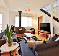 Hudson Bay at Basin View - Accommodation Australia