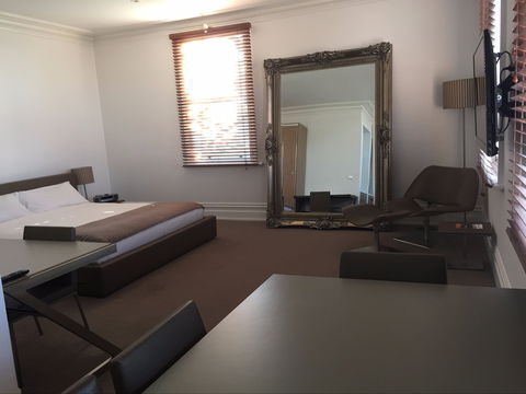 Ikon Hotel - Accommodation Australia 1