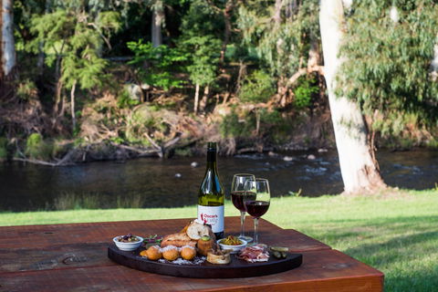 Oscar's On The Yarra - Local Tourism 1