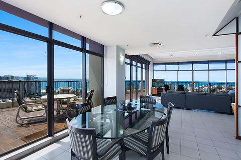 Seascape Penthouse - Australia Shopping 1