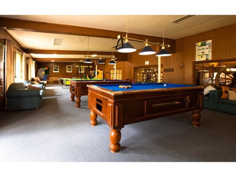 Snowy Mountains Resort - Accommodation Australia 2