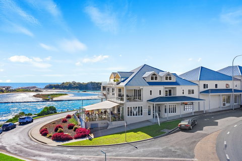 Southbound At The Wharf Narooma - Accommodation Australia 0
