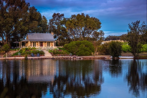 Stonewell Cottages And Vineyards - Accommodation Australia 0