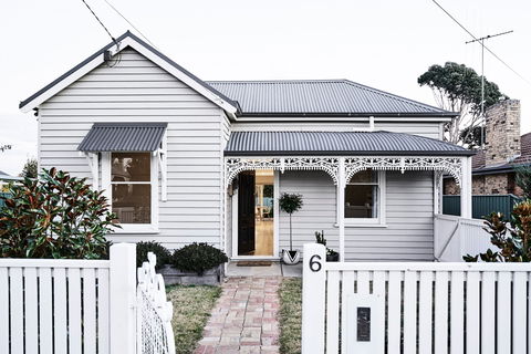 The Fox House, Kyneton - Australia Shopping 0