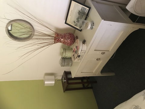 Anderl's Beach Cottage - Local Tourism 0