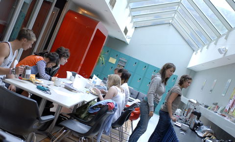 Base Backpackers St Kilda - Australia Shopping 2