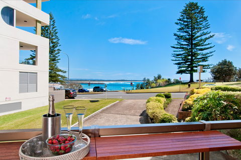 Beauty At The Beach - Local Tourism 0