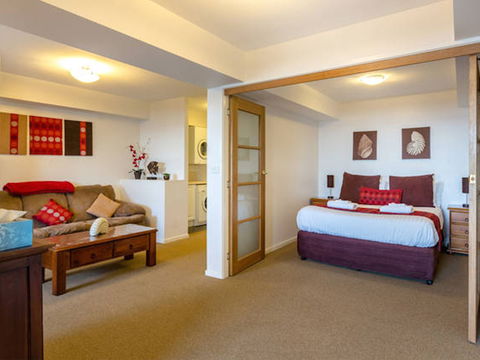 Beach Apartments - Local Tourism 2