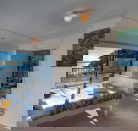 Cove Cottage - Local Tourism