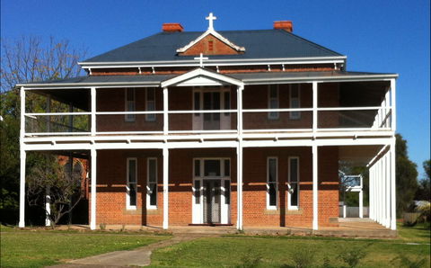Eddy's Of Canowindra - Local Tourism 0