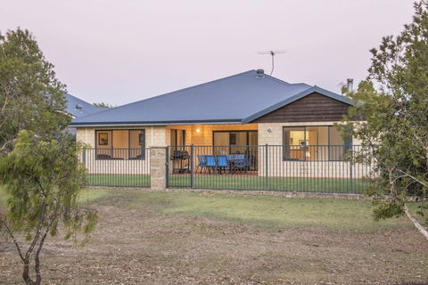 Fairway View - Accommodation Australia 0
