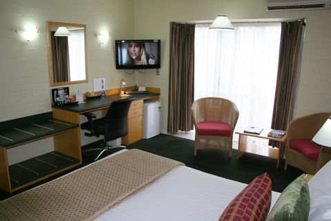 Grand Country Lodge - Accommodation Australia 0