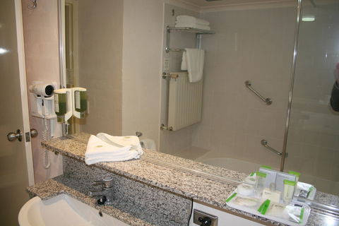 Grand Country Lodge - Accommodation Australia 2