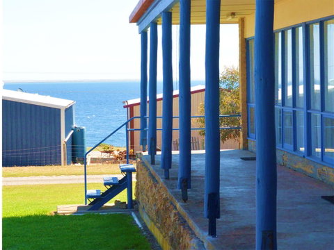 Island View Holiday Apartments - Accommodation Australia 0