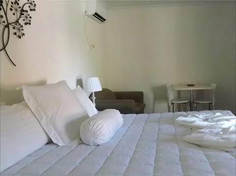 Karuah Motor Inn - Accommodation Australia 1