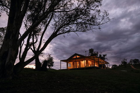 Kestrel Nest EcoHut - Local Tourism 1