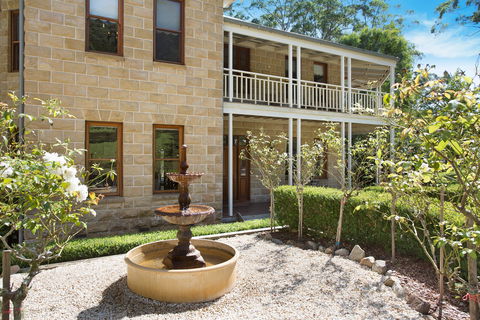 Le Chateau - Accommodation Australia 0