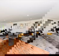 Mount Ophir Estate - The Pickers Cottage - Local Tourism