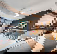 Oaks Brisbane on Felix Suites - Accommodation Australia