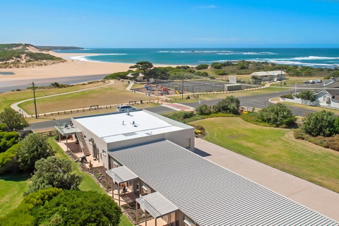 Peterborough House & Motel - Accommodation Australia 0
