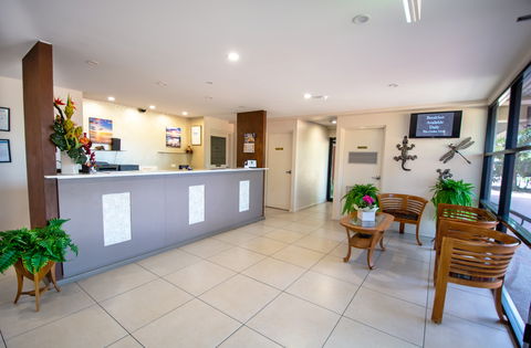 Quality Hotel Darwin Airport - Bed n Breakfasts 1