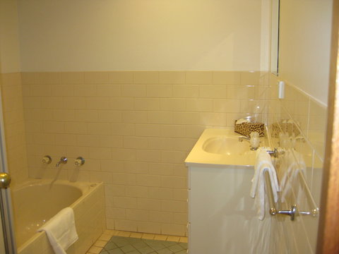 Tarrawingee Holiday Unit - Accommodation Australia 0