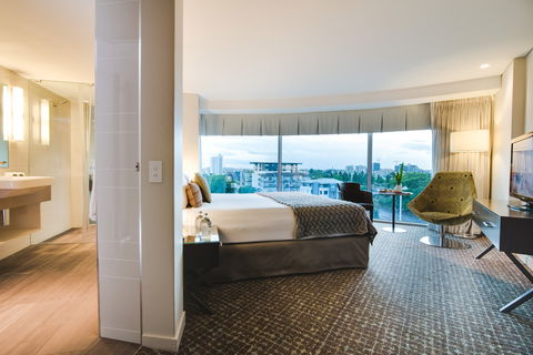 The Point Brisbane Hotel - Local Tourism 2